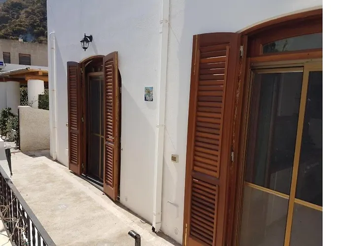 Di Daniela Saltalamacchia