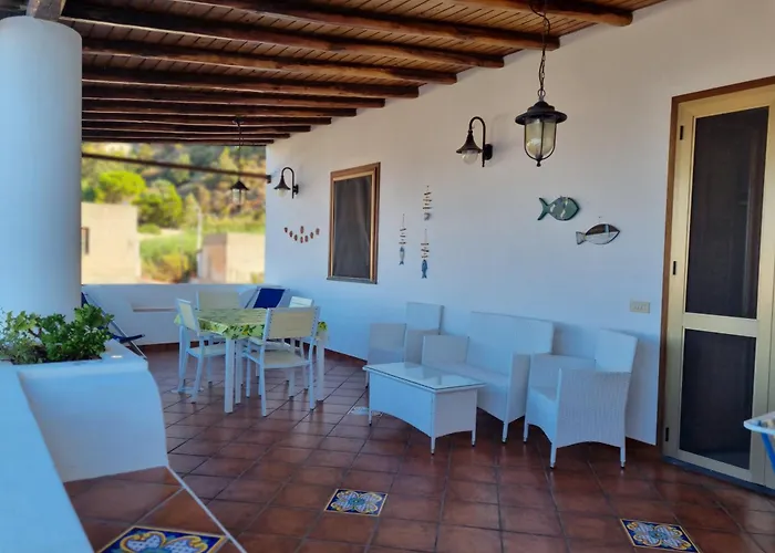 Di Daniela Saltalamacchia